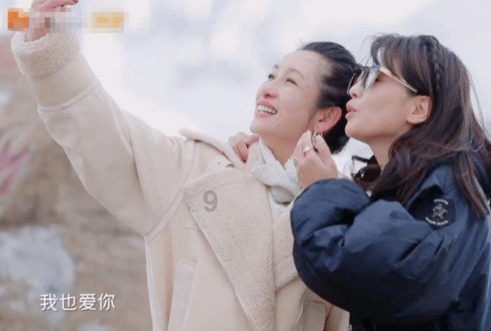 时尚女孩拍照