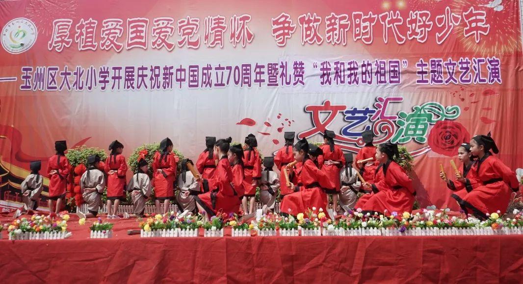逃出漂亮花谷