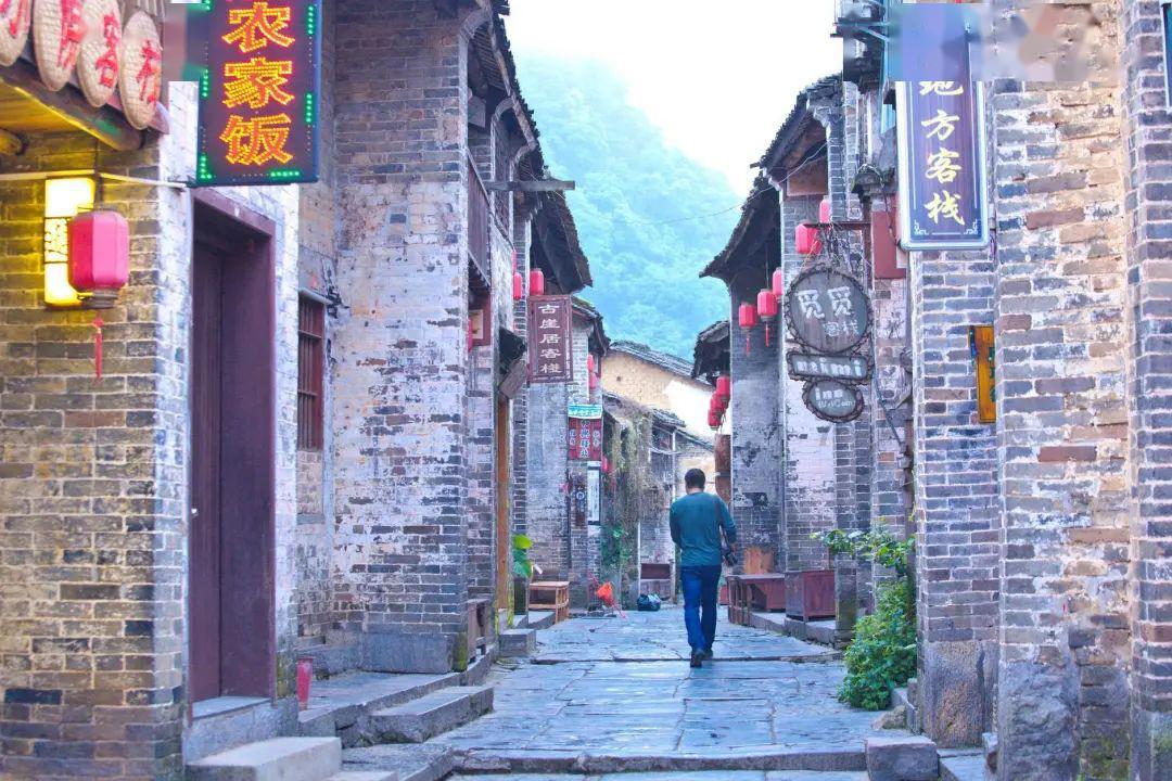 解锁吉鹿力问答社区,发现更多为什么小孩子的心理承受能力差?乐趣!
